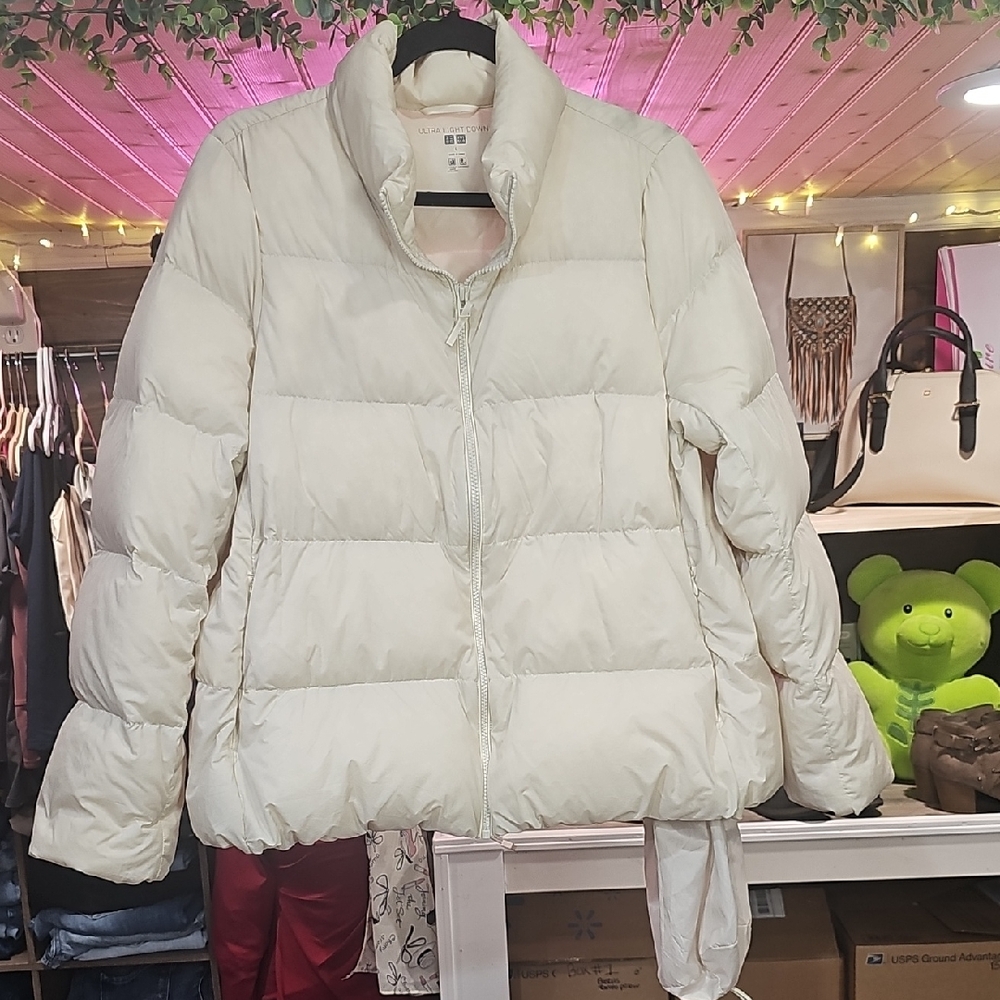 Uniquilo Down Filled Puffer Jacket Packable Bag Attached Lightweight Water Rep - Picture 3 of 14